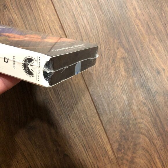 The Out-of-Towners VHS Tape 1999 Steve Martin SEALED BLOCK BUSTER Sticker Movie - Picture 6 of 6